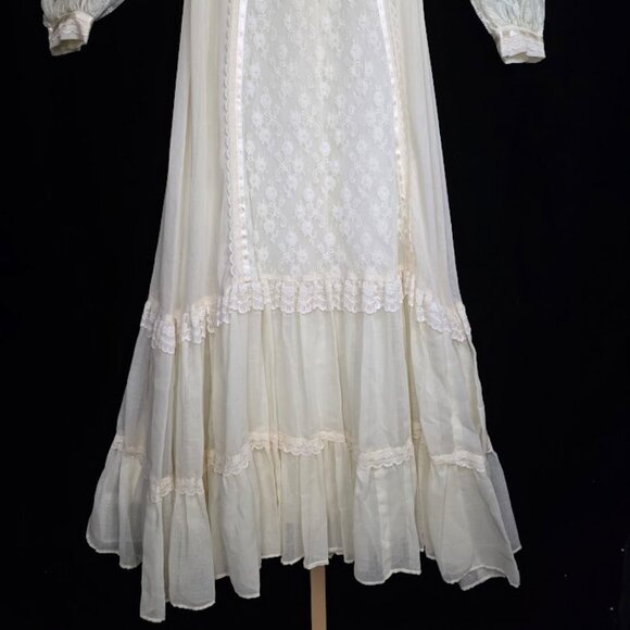 Vintage 1970s Gunne Sax by Jessica McClintock Lace Maxi Dress 5 - Picture 2 of 16